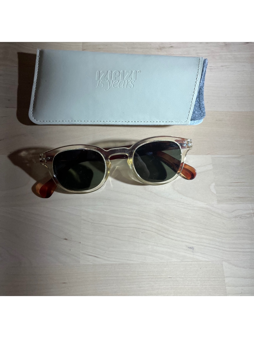 IZIPIZI Sunglasses with "15 Years" Commemorative Case